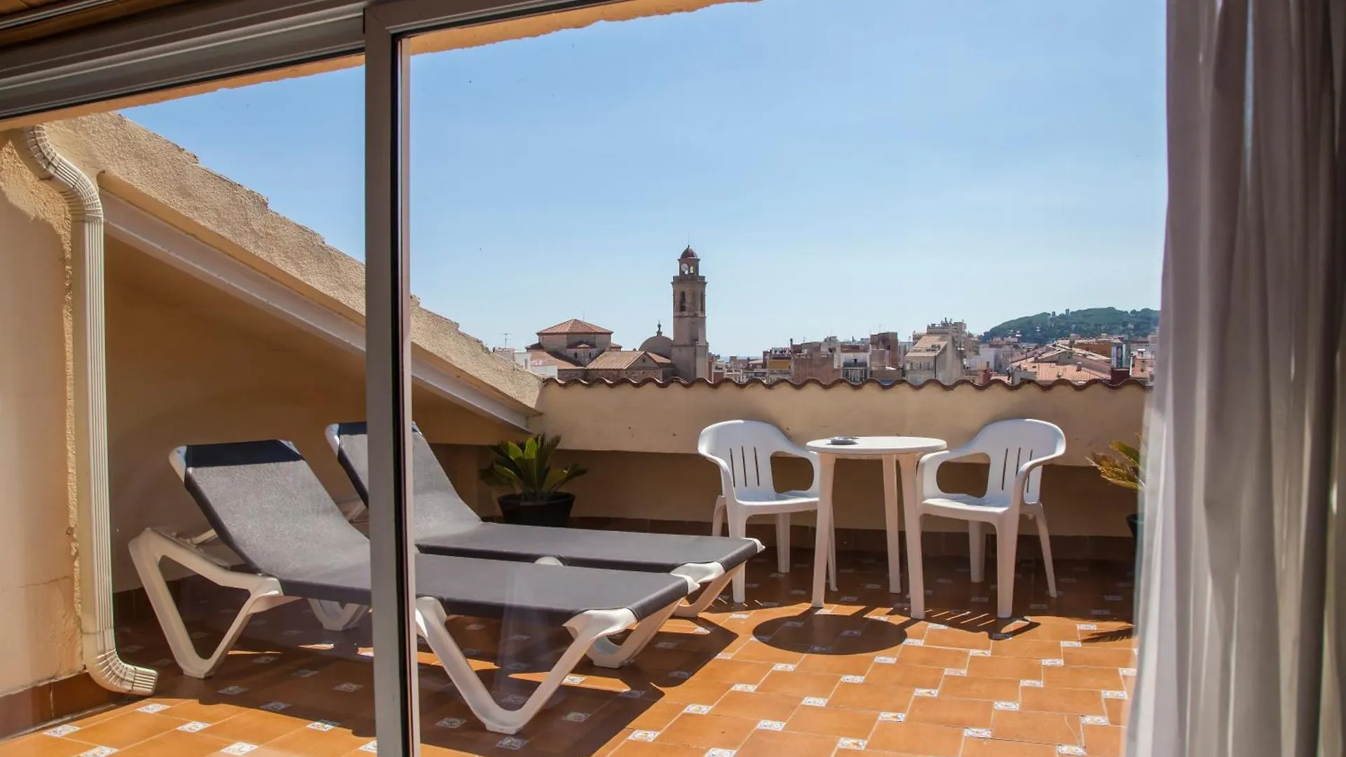 Neptuno Apartments Calella
