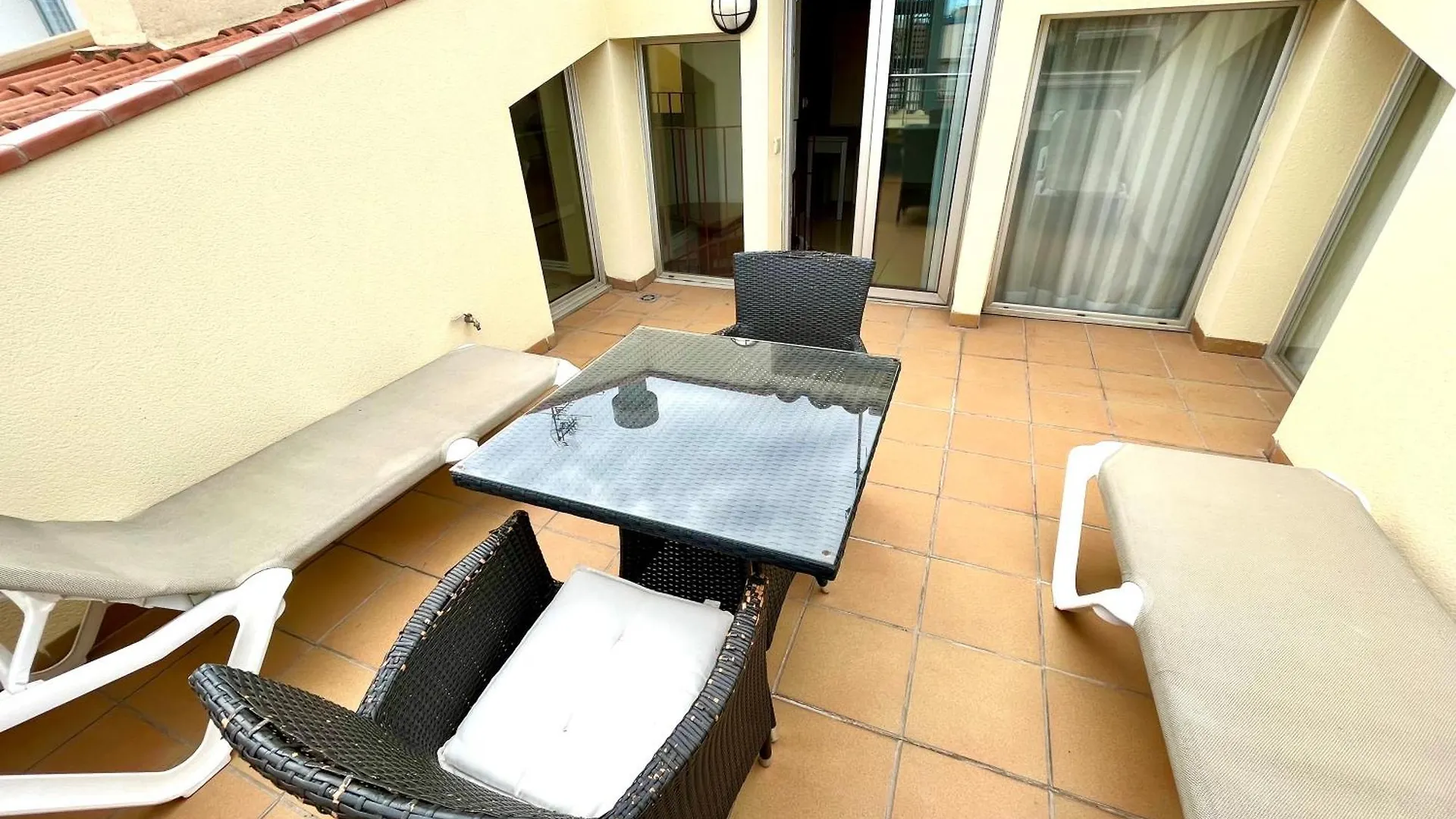 Neptuno Apartments Calella