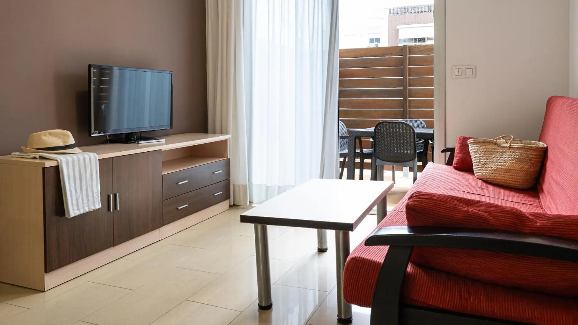 Neptuno Apartments Calella