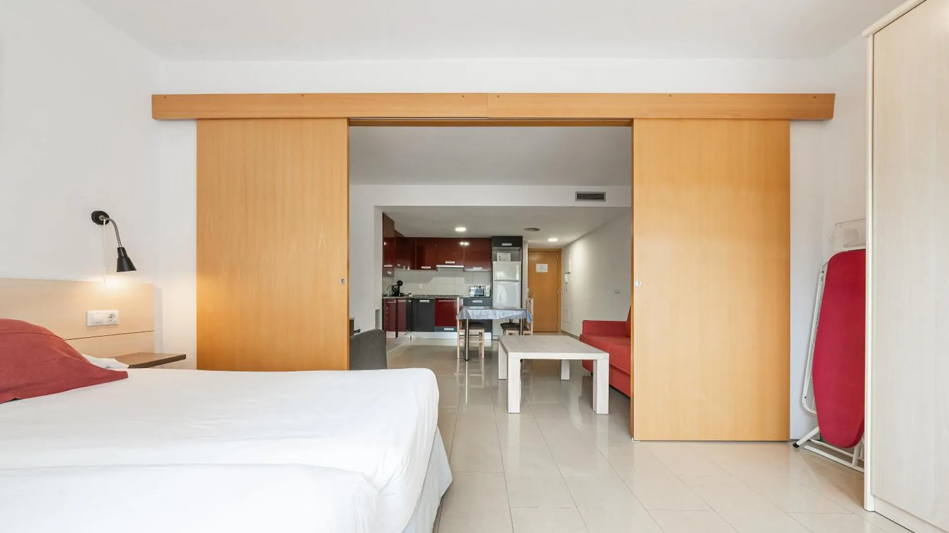 Neptuno Apartments Calella