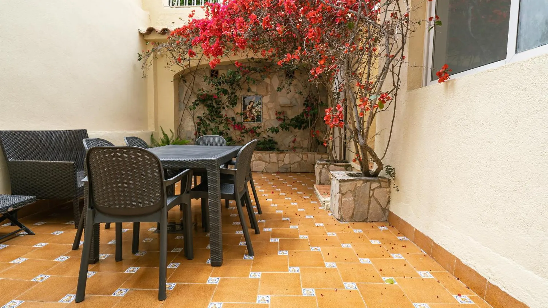 Neptuno Apartments Calella 0*,