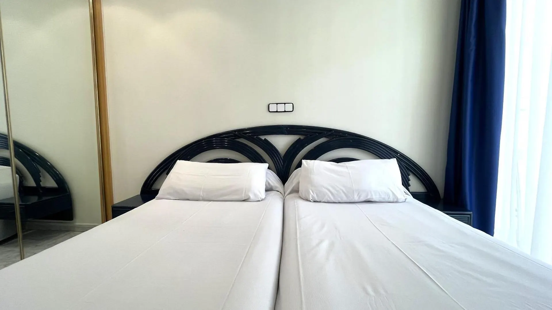 Neptuno Apartments Calella