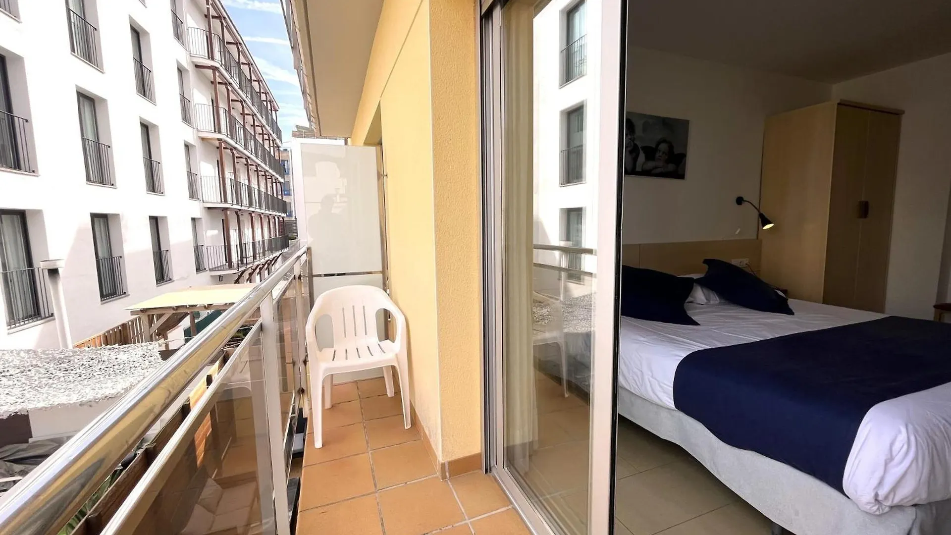 Neptuno Apartments Calella 0*,