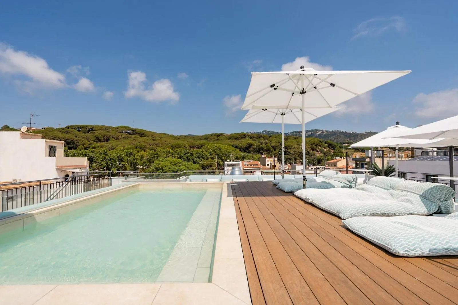 Neptuno Apartments Calella