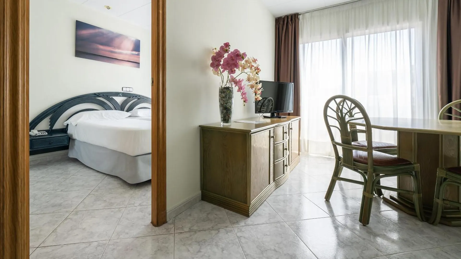 Neptuno Apartments Calella