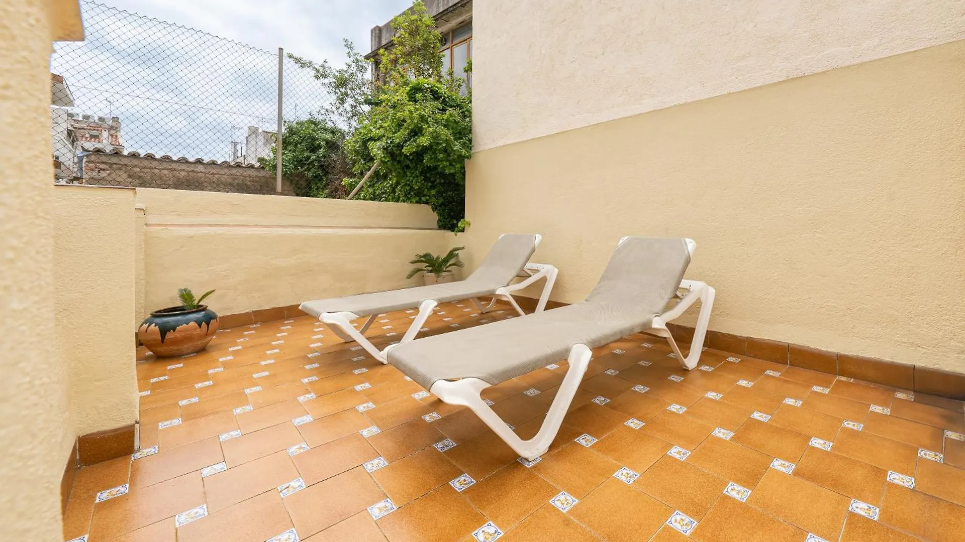 Neptuno Apartments Calella